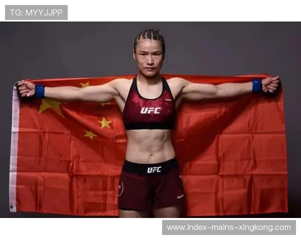 UFC女子拳王赛后吐血画面吓人,震撼全场! UFC女子拳王赛后吐血画面吓人,震撼全场!