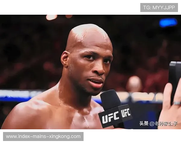 UFC 新星打出连环拳 UFC 新星打出连环拳